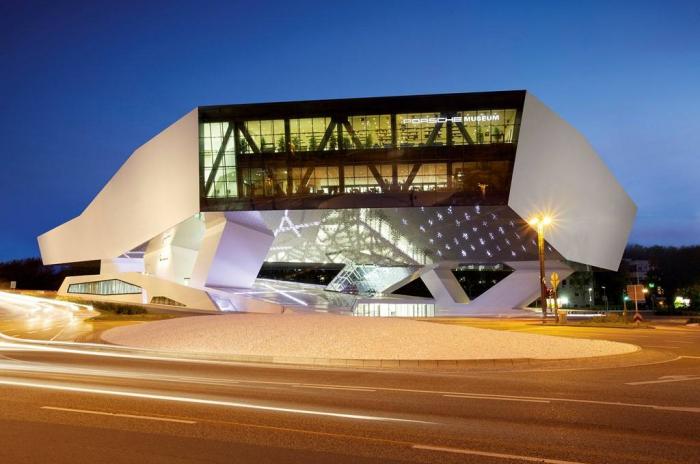 Stuttgart - © Dr. Ing.h.c. F. Porsche AG