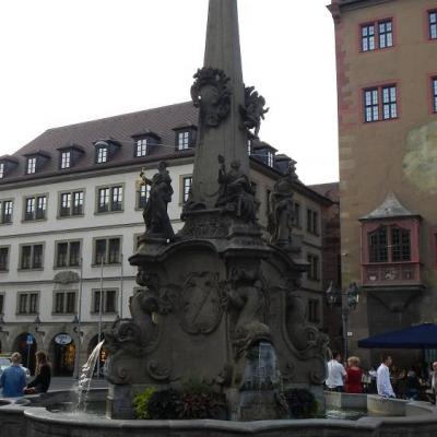 Vierröhrenbrunnen